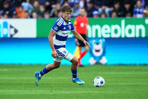 2026-10-11 VriendenLoterij Eredivisie: PEC Zwolle v SC Cambuur ZWOLLE, NETHERLANDS - OCTOBER 11: Thijs Oosting of PEC Zwolle during the VriendenLoterij Eredivisie match between PEC Zwolle and SC Cambuur at Mac3Park Stadion on October 11, 2026 in Zwolle, Netherlands. Zwolle Mac3Park Stadion Netherlands Content not available for redistribution in The Netherlands directly or indirectly through any third parties. Copyright: xAndrexWeeningx