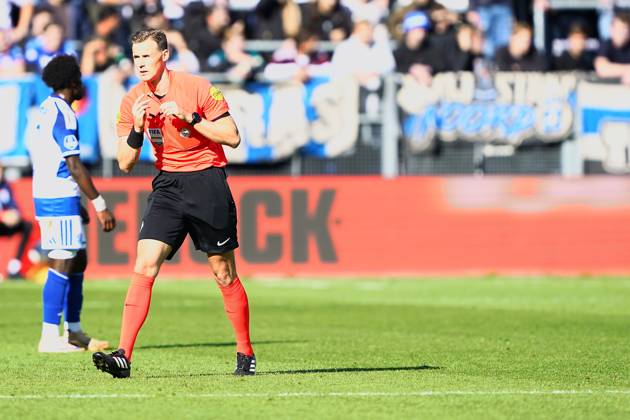 2026-10-11 VriendenLoterij Eredivisie: PEC Zwolle v SC Cambuur ZWOLLE, NETHERLANDS - OCTOBER 11: Sander van der Eijk during the VriendenLoterij Eredivisie match between PEC Zwolle and SC Cambuur at Mac3Park Stadion on October 11, 2026 in Zwolle, Netherlands. Zwolle Mac3Park Stadion Netherlands Content not available for redistribution in The Netherlands directly or indirectly through any third parties. Copyright: xAndrexWeeningx