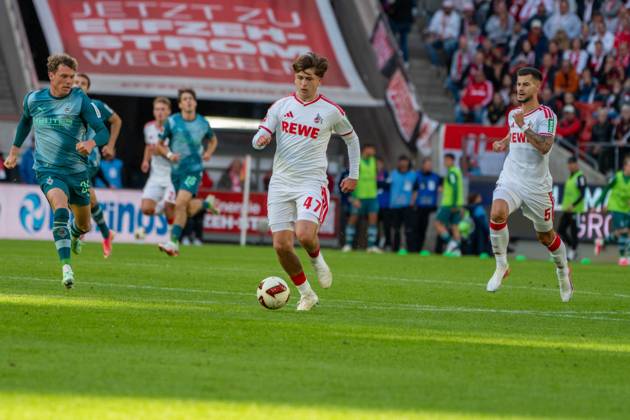 Mikey Moore, Midfielder, 1 FC Cologne 47 , , 1 FC Cologne vs. Borussia Mönchengladbach, Soccer, Bundesliga 1, Matchday 5, October 11, 2026. DFB and DFL regulations prohibit any use of photographs as image sequences and or quasi-video. Cologne, North Rhine-Westphalia, Germany Copyright: xkolbert-press MartinxWdziecznyx