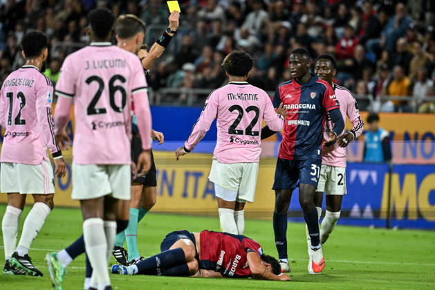 IPA89566244 - Alessandro Romano of Cagliari Calcio, Weston McKennie of Juventus FC, Yellow Card during the Cagliari Calcio vs. Juventus FC Italian Serie A soccer match in Cagliari, Italy, October 11, 2026 Copyright: xLuigixCanu IPAxSportx xx IPA89566244