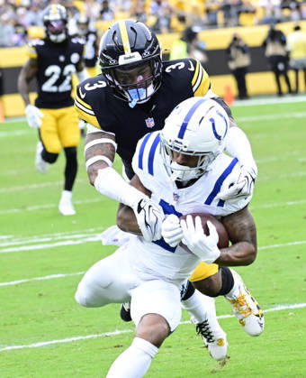 Indianapolis Colts wide receiver Josh Downs (2) pulls in a 42 yard pass with Pittsburgh Steelers safety Jaquan Brisker (3) in coverage during the second quarter at Acrisure Stadium on Sunday, October 11, 2026 in Pittsburgh. PIT2026101112 ARCHIExCARPENTER