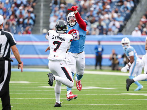 Oct 11, 2026; Nashville, TN, USA; Tennessee Titans defensive tackle Jeffery Simmons (98) pressures Houston Texans quarterback C.J. Stroud (7) during the NFL, American Football Herren, USA regular season game between the Houston Texans and Tennessee Titans at Nissan Stadium. Mandatory Credit: -Cal Media NFL 2026: Texans Vs Titans OCT 11 - ZUMAc04_ 20261011_zma_c04_073 Copyright: xStephenxFurstx
