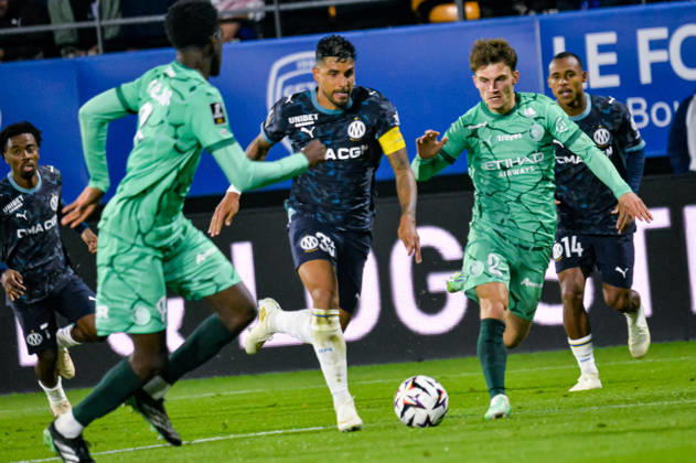 FOOTBALL : ESTAC Troyes vs Olympique de Marseille - Ligue 1 - Journà e 6 - 11 10 2026 Emerson (OM) Lucas Maronnier (ESTAC Troyes) TroyesFrance Copyright: xBaptistexAutissierx