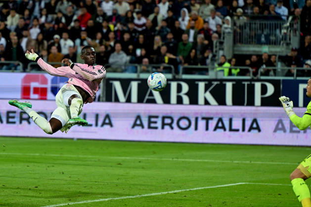 Juventus s Randal Kolo Muani in action during the Serie A soccer match between Cagliari Calcio and Juventus at the Unipol Domus in Cagliari, Sardinia - Sunday 11th october 2026. - Soccer Copyright: xGianlucaxZuddas LaPressex
