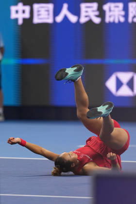 (261011) -- BEIJING, Oct. 11, 2026 -- Zheng Qinwen celebrates victory after the women s singles final between Zheng Qinwen of China and Mirra Andreeva of Russia at 2026 China Open tennis tournament in Beijing, China, Oct. 11, 2026. ) (SP)CHINA-BEIJING-TENNIS-CHINA OPEN-WOMEN S SINGLES-FINAL (CN) SunxFei