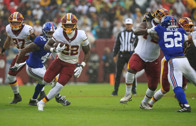 October 11, 2026: Washington Commanders RB 22 Jacory Croskey-Merritt runs for a touchdown during the Washington Commanders game against the New York Giants at Northwest Stadium in Landover, MD. CSM Landover United States of America - ZUMAc04_ 20261011_zma_c04_065 Copyright: xJustinxCooperx
