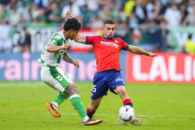 October 11, 2026, Sevilla, Sevilla, Spain: Cucho Hernandez of Real Betis Balompie and Unai Santos of CA Osasuna in action during the Spanish league, LaLiga EA Sports, football match played between Real Betis and CA Osasuna at La Cartuja stadium on October 11, 2026, in Sevilla, Spain. Sevilla Spain - ZUMAa181 20261011_zaa_a181_266 Copyright: xJoaquinxCorcherox