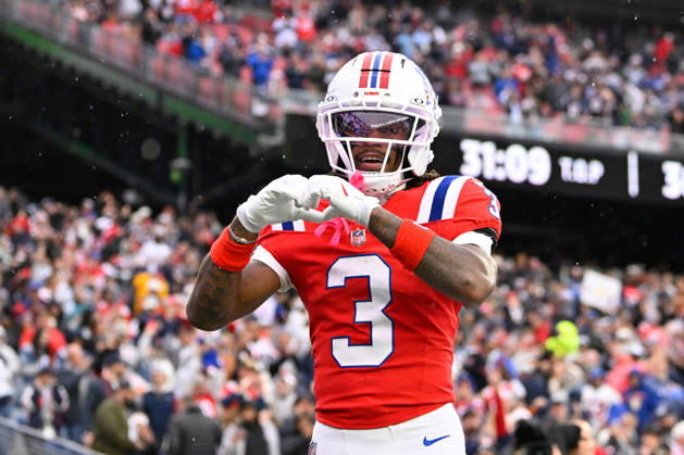 Oct 11, 2026; Foxborough, MA, USA; New England Patriots wide receiver DeMario Douglas (3) reacts to his touchdown against the Las Vegas Raiders during the second half at Gillette Stadium. Mandatory Credit: -Cal Media NFL, American Football Herren, USA 2026: Raiders Vs Patriots OCT 11  - ZUMAc04_ 20261011_zma_c04_154 Copyright: xEricxCanhax