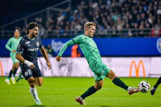 FOOTBALL : ESTAC Troyes vs Olympique de Marseille - Ligue 1 - JournÃ e 6 - 11 10 2026 Alexandre Philiponeau (ESTAC Troyes) Neal Maupay (OM) TroyesFrance  Copyright: xBaptistexAutissierx