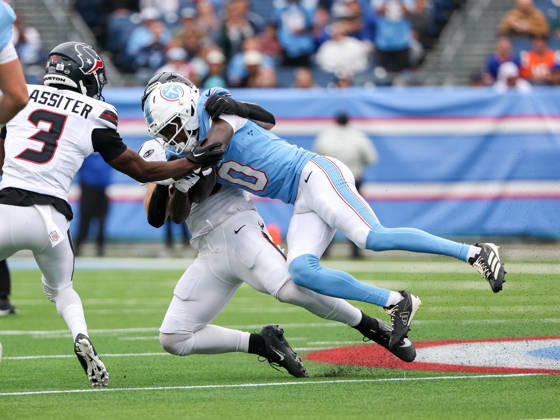 Oct 11, 2026; Nashville, TN, USA; Tennessee Titans wide receiver Calvin Ridley (0) tackled by Houston Texans linebacker Jake Hansen (35) during the NFL, American Football Herren, USA regular season game between the Houston Texans and Tennessee Titans at Nissan Stadium. Mandatory Credit: -Cal Media Nashville USA - ZUMAc04_ 20261011_zma_c04_042 Copyright: xStephenxFurstx