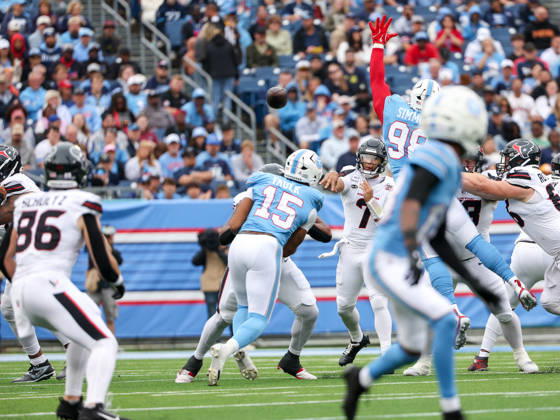 Oct 11, 2026; Nashville, TN, USA; Houston Texans quarterback C.J. Stroud (7) passes the ball as Tennessee Titans defensive tackle Jeffery Simmons (98) tries to swat it down during the NFL, American Football Herren, USA regular season game between the Houston Texans and Tennessee Titans at Nissan Stadium. Mandatory Credit: -Cal Media Nashville USA - ZUMAc04_ 20261011_zma_c04_046 Copyright: xStephenxFurstx