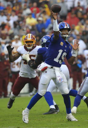 October 11, 2026: New York Giants QB 19 Jameis Winston throws a pass during the Washington Commanders game against the New York Giants at Northwest Stadium in Landover, MD. CSM Landover United States of America - ZUMAc04_ 20261011_zma_c04_179 Copyright: xJustinxCooperx
