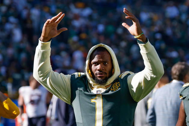 Oct 11, 2026; Green Bay, WI, USA; Green Bay Packers defensive end Micah Parsons (1) hypes up the crowd after the NFL, American Football Herren, USA game against the Chicago Bearsat Lambeau Field. Mandatory Credit: -Cal Media Green Bay USA - ZUMAc04_ 20261011_zma_c04_259 Copyright: xDarrenxLeex