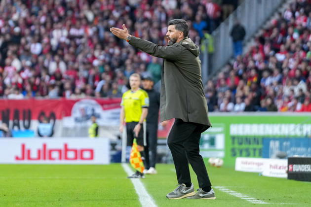 Miron Muslic, FC Schalke 04, Head Coach, Germany, Soccer, Bundesliga 1, Matchday 5, 2026–2027, SC Freiburg vs. FC Schalke 04, October 11, 2026, Europa-Park Stadium, Freiburg, Freiburg, Europa-Park Stadium, Baden-Württemberg, Germany Copyright: xArnexAmbergx