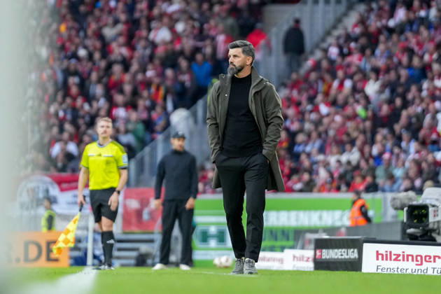 Miron Muslic, FC Schalke 04, Head Coach, Germany, Soccer, Bundesliga 1, Matchday 5, 2026–2027, SC Freiburg vs. FC Schalke 04, October 11, 2026, Europa-Park Stadium, Freiburg, Freiburg, Europa-Park Stadium, Baden-Württemberg, Germany Copyright: xArnexAmbergx