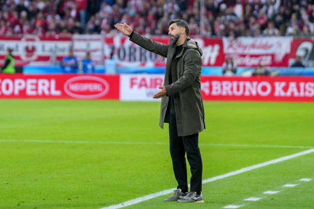 Miron Muslic, FC Schalke 04, Head Coach, Germany, Soccer, Bundesliga 1, Matchday 5, 2026–2027, SC Freiburg vs. FC Schalke 04, October 11, 2026, Europa-Park Stadium, Freiburg, Freiburg, Europa-Park Stadium, Baden-Württemberg, Germany Copyright: xArnexAmbergx