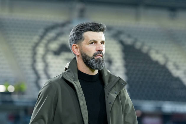 Miron Muslic, FC Schalke 04, Head Coach, Germany, Soccer, Bundesliga 1, Matchday 5, 2026–2027, SC Freiburg vs. FC Schalke 04, October 11, 2026, Europa-Park Stadium, Freiburg, Freiburg, Europa-Park Stadium, Baden-Württemberg, Germany Copyright: xArnexAmbergx