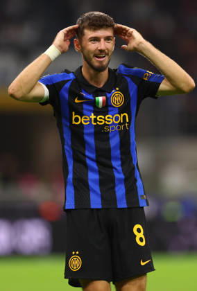 Serie A Fc Internazionale - Parma Calcio Petar Sucic of Fc Internazionale gestures during the Serie A match beetween Fc Internazionale and Parma Calcio at Stadio Giuseppe Meazza on October 10 2026 in Milan Italy . Milano Stadio Giuseppe Meazza Italy Copyright: xMarcoxCanonierox