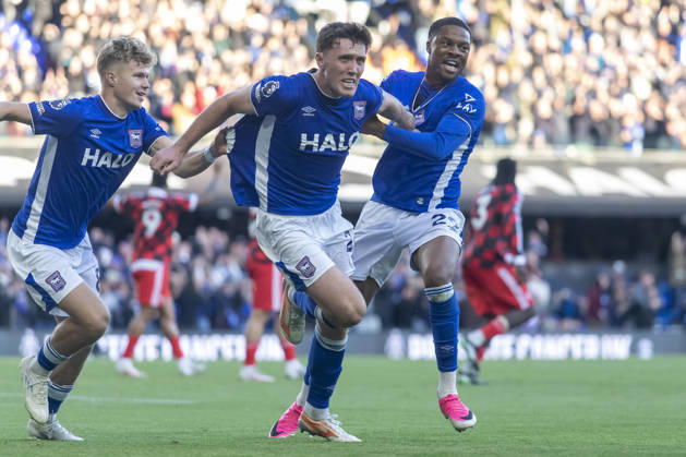 IPSWICH, ENGLAND - OCTOBER 10: Dara O Shea of Ipswich Town celebrates scoring his team s second goal with teammates during the Premier League 2026 27 match between Ipswich Town and Fulham at Portman Road on October 10, 2026 in Ipswich, England. Copyright: xMBxMediax