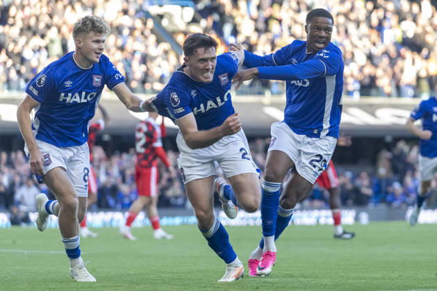 IPSWICH, ENGLAND - OCTOBER 10: Dara O Shea of Ipswich Town celebrates scoring his team s second goal with teammates during the Premier League 2026 27 match between Ipswich Town and Fulham at Portman Road on October 10, 2026 in Ipswich, England. Copyright: xMBxMediax