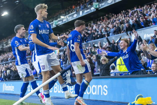 IPSWICH, ENGLAND - OCTOBER 10: Dara O Shea of Ipswich Town celebrates scoring his team s second goal with supporters during the Premier League 2026 27 match between Ipswich Town and Fulham at Portman Road on October 10, 2026 in Ipswich, England. Copyright: xMBxMediax