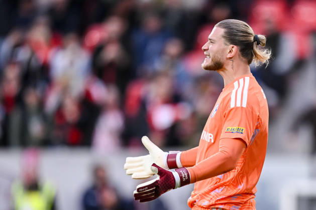 FC Schalke 04 goalkeeper Loris Karius gestures during the Bundesliga match between Sport Club Freiburg and FC Schalke 04 at Europa Park Stadion on October 11, 2026, in Freiburg im Breisgau, Germany Photo by Harry Langer DeFodi Images Goalkeeper Loris Karius of FC Schalke 04 gestures during the Bundesliga match between Sport Club Freiburg and FC Schalke 04 at Europa Park Stadion on October 11, 2026, in Freiburg im Breisgau, Germany Photo by Harry Langer DeFodi Images DFB and DFL regulations prohibit any use of photographs as image sequences and or quasi-video Photo by Harry Langer DeFodi Images DFB and DFL regulations prohibit any use of photographs as imSEQUENCES AND OR QUASI-VIDEO