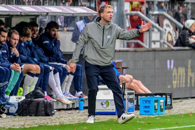 Maximilian Senft, Coach, KSC Germany, Hamburg, Millerntor Stadium, Soccer, 2. Bundesliga, FC St. Pauli, Karlsruher SC