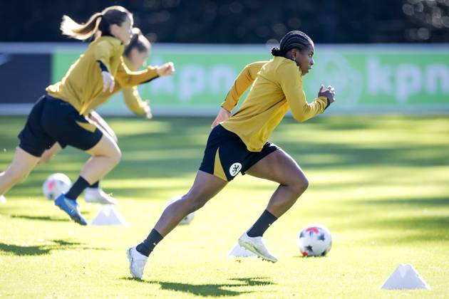 ZEIST - Lineth Beerensteyn during a training session of the Dutch women s football team in preparation for the World Cup qualifying match against Hungary. ROBIN VAN LONKHUIJSEN ANP xVIxANPxSportx xxANPxIVx 572228334 originalFilename: 572228334.jpg