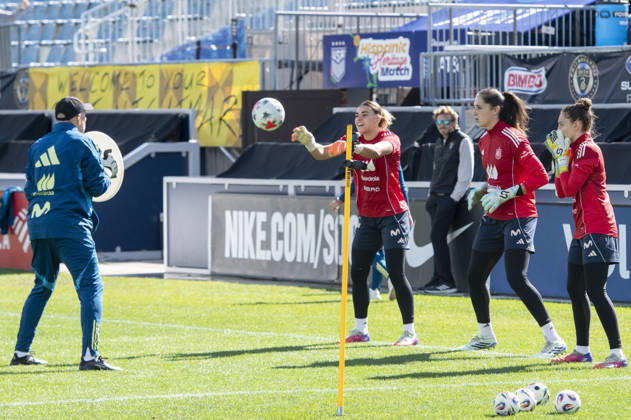 October 12, 2026, Chester, Pennsylvania, United States: SpainÃ¢â‚¬â ¢s national team, Nationalteam ¢â‚¬â ¢s players in action during training before SpainÃ¢â‚¬â ¢s match against the US WomenÃ¢â‚¬â ¢s national team at Subaru Park in Chester PA Chester United States - ZUMArf1_ 20261012_zaf_rf1_021 Copyright: xRickyxFitchettx