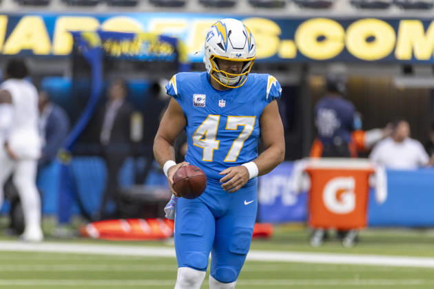 October 11, 2026, Inglewood, California, USA: Los Angeles Chargers long snapper Josh Harris (47) warms up before an NFL, American Football Herren, USA football game against Denver Broncos, in Inglewood, Calif. on Sunday Oct. 11, 2026. NHL, Eishockey Herren, USA 2026: LA Chargers Vs Denver Broncos  - ZUMAc68_ 20261011_zaf_c68_057 Copyright: xRingoxChiux