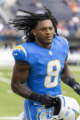 October 11, 2026, Inglewood, California, USA: Los Angeles Chargers running back Omarion Hampton (8) warms up before an NFL, American Football Herren, USA football game against Denver Broncos, in Inglewood, Calif. on Sunday Oct. 11, 2026. NHL, Eishockey Herren, USA 2026: LA Chargers Vs Denver Broncos  - ZUMAc68_ 20261011_zaf_c68_060 Copyright: xRingoxChiux