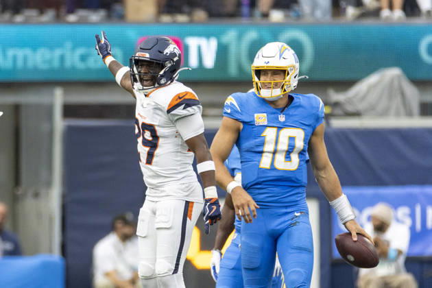 October 11, 2026, Inglewood, California, USA: Denver Broncos Cornerback Ja Quan McMillian (29) and Los Angeles Chargers quarterback Justin Herbert (10) react during an NFL, American Football Herren, USA football game, in Inglewood, Calif. on Sunday Oct. 11, 2026. Inglewood USA - ZUMAc68_ 20261011_zaf_c68_135 Copyright: xRingoxChiux