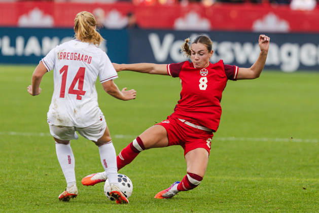 Emma Regan of Canada challenges Sofie Bredgaard of Denmark during the Women’s International Friendly, Länderspiel, Nationalmannschaft match between Canada and Denmark on October 12th, 2026 in BMO Field, Toronto, Ontario, Canada Copyright: xCurtisxWongx xSPPx Sportspressphoto_SPR254035