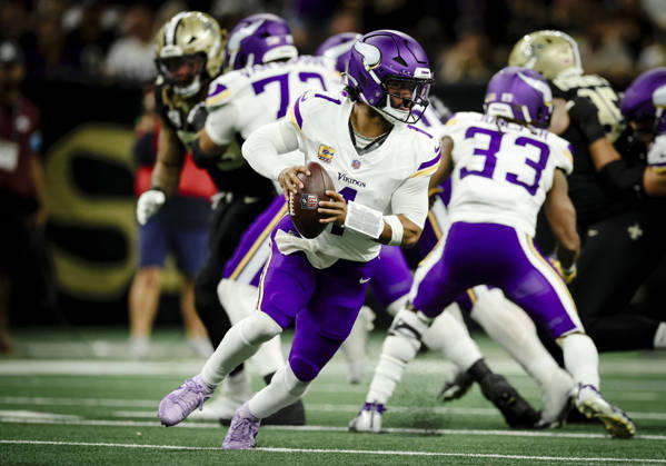 NEW ORLEANS, LA - OCTOBER 11: Kyler Murray 1 of the Minnesota Vikings looks to pass against the New Orleans Saints during the second half of a game at Caesars Superdome on October 11, 2026, in New Orleans, Louisiana. (Photo by Derick Hingle Icon Sportswire) NFL, American Football Herren, USA OCT 11 Vikings at Saints EDITORIAL USE ONLY Icon126261011133