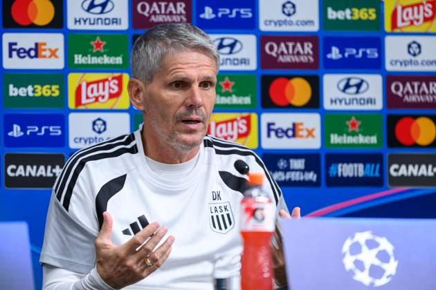 SOCCER - UEFA CL, LASK vs Liverpool LINZ,AUSTRIA,13.OCT.26 - SOCCER - UEFA Champions League, Linzer ASK vs Liverpool FC, preview, press conference, PK, Pressekonferenz LASK. Image shows head coach Dietmar Kuehbauer (LASK).  GEPAxpictures xChristianxMoser