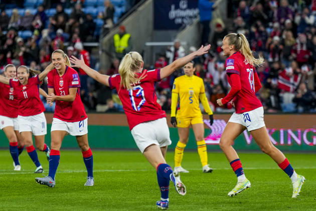 Soccer, World Cup Qualifiers, Women s Norway Romania Oslo 20261013 Norway s Synne Jensen celebrates after scoring the 1-0 goal during the World Cup qualifying soccer match between Norway and Romania at Ullevaal Stadium on Tuesday. Photo: Heiko Junge, NTB, Oslo, Norway. EDITORIAL USE ONLY. RESTRICTED USE FOR BETTING COMPANIES  Copyright: xHeikoxJungex xNTBx