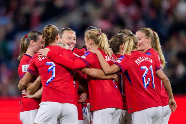 October 13, 2013: Synne Sofie Kinden Jensen of Norway celebrates with her teammates after scoring the 1-0 goal during the FIFA Women’s World Cup Qualifier soccer match between Norway and Romania on October 13, 2026 in Oslo. Photo by Marius Simensen, BILDBYRÅN COP 238 MM0076 bbeng women s soccer football soccer FIFA World Cup qualifiers World Cup qualifiers women s World Cup qualifiers international match Norway Romania celebration  Copyright: MARIUSxSIMENSEN BB261013BB351