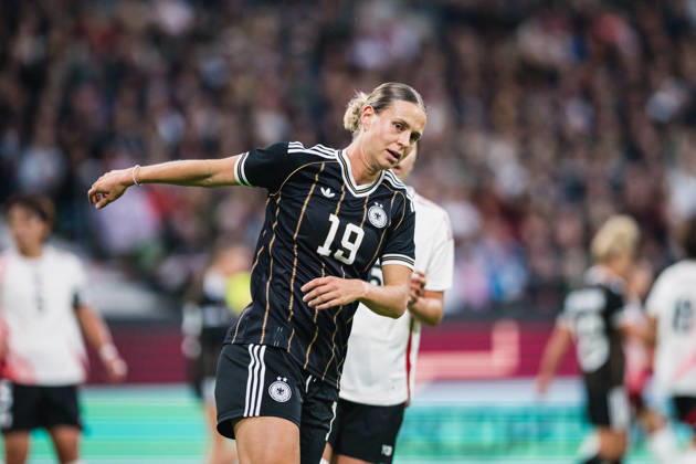 International Match: Germany vs. Japan, October 13, 2026, Klara Bühl, Germany, 19, Soccer, Women s National Team, International Match: Germany vs. Japan on October 13, 2026, at the Weserstadion, Bremen. DFB regulations prohibit any use of photographs as image sequences and or quasi-video. Copyright: xBEAUTIFULxSPORTS Tonhäuserx