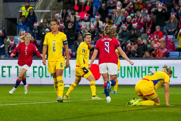 Soccer, World Cup Qualifiers, Women s Norway Romania Oslo 20261013 Norway s Elisabeth Terland celebrates after scoring the 3-0 goal during the World Cup qualifying soccer match between Norway and Romania at Ullevaal Stadium on Tuesday. Photo: Heiko Junge, NTB, Oslo, Norway. EDITORIAL USE ONLY. RESTRICTED USE FOR BETBETTING COMPANIES  Copyright: xHeikoxJungex xNTBx