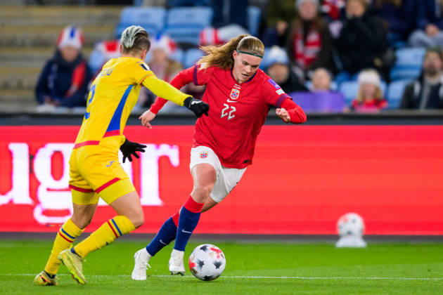 October 13, 2013: Signe Gaupset of Norway during the FIFA Women’s World Cup Qualifier soccer match between Norway and Romania on October 13, 2026 in Oslo. Photo by Marius Simensen, BILDBYRÅN COP 238 MM0076 bbeng women s soccer football soccer FIFA World Cup Qualifiers World Cup Qualifiers women s World Cup Qualifiers international match Norway Romania  Copyright: MARIUSxSIMENSEN BB261013BB376