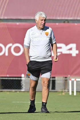 IPA89639249 - Gian Piero Gasperini, head coach of AS Roma, during the UEFA Champions League soccer match between AS Roma and Real Madrid, at a press conference, PK, Pressekonferenz and training session at the Trigoria Training Center on October 13, 2026, in Rome, Italy. During the AS Roma press conference for the UEFA Champions League soccer match in Rome, Italy, on October 13, 2026  Copyright: xRobertoxRamaccia IPAxSportx xx IPA89639249 IPA89639249