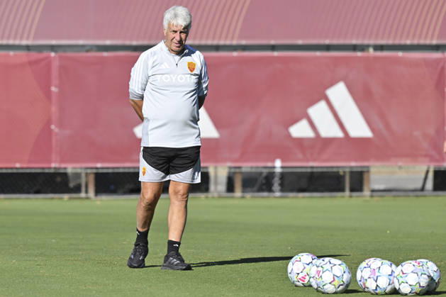 IPA89639265 - Gian Piero Gasperini, head coach of AS Roma, during the UEFA Champions League soccer match between AS Roma and Real Madrid, at a press conference, PK, Pressekonferenz and training session at the Trigoria Training Center on October 13, 2026, in Rome, Italy. During the AS Roma press conference for the UEFA Champions League soccer match in Rome, Italy, on October 13, 2026  Copyright: xRobertoxRamaccia IPAxSportx xx IPA89639265 IPA89639265
