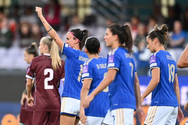 IPA89639266 - Barbara Bonansea of Italy celebrates after scoring the goal that made the score 1-0 during the second leg of the first round of the 2027 FIFA Women s World Cup European Qualifiers Playoffs between Italy and Belarus at Artemio Franchi Stadium on October 13, 2026, in Florence, Italy.  Copyright: xDomenicoxCippitelli IPAxSportx xx IPA89639266 IPA89639266