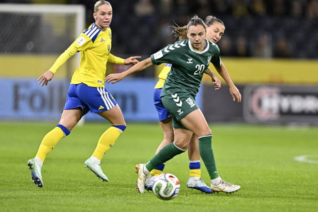 Lithuania s Liucija Vaitukaityte and Sweden s Hanna Lundkvist L during the 2027 Women s World Cup playoff soccer match between Sweden and Lithuania at Strawberry Arena in Stockholm, Sweden, October 13, 2026 STOCKHOLM, SWEDEN x10050x  Copyright: xPontusxLundahl TTx WORLD CUP QUALIFIER SWEDEN-LITHUANIA