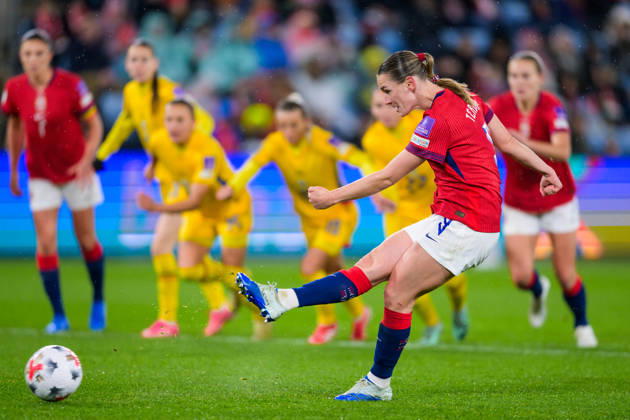 October 13, 2013: Elisabeth Terland of Norway scores a 4-0 goal on a penalty kick during the FIFA Women’s World Cup Qualifier soccer match between Norway and Romania on October 13, 2026 in Oslo. Photo by Marius Simensen, BILDBYRÅN COP 238 MM0076 bbeng women s soccer football soccer FIFA World Cup Qualifiers World Cup Qualifiers women s World Cup Qualifiers international match Norway Romania  Copyright: MARIUSxSIMENSEN BB261013BB617