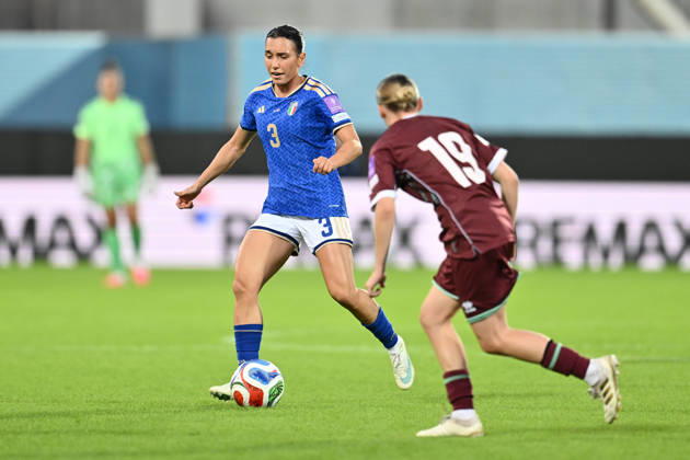 IPA89641349 - Lucia Di Guglielmo of Italy and Anastasiya Kavaliova of Belarus are in action during the second leg of the first round of the FIFA Women s World Cup 2027 European Qualifiers Playoffs between Italy and Belarus at Artemio Franchi Stadium on October 13, 2026, in Florence, Italy.  Copyright: xDomenicoxCippitelli IPAxSportx xx IPA89641349 IPA89641349