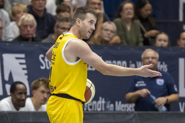 ENBL 2026 2027 Syntainics MBC vs. Bristol Flyers Weissenfels, Germany October 13, 2026 Pictured: Spencer Reaves Weissenfels Gesture, gesturing, Weissenfels Stadthalle Saxony-Anhalt Germany