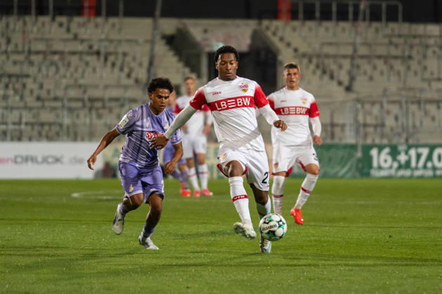 October 13, 2026, xjyhynx, Soccer 3rd Division, VfB Stuttgart U23 vs. TSG Hoffenheim II, from left: Tiago Poller (20), TSG Hoffenheim II in a duel with Jarzinho Malanga (27), VfB Stuttgart II vs. Aspach