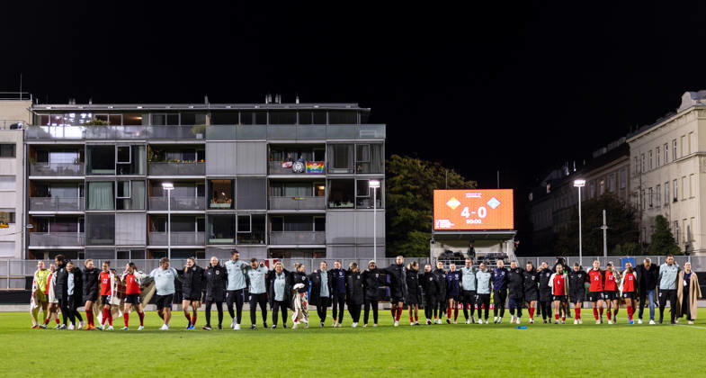 SOCCER - FIFA World Cup, WM, Weltmeisterschaft, Fussball 2027, quali, AUT vs KOS VIENNA,AUSTRIA,13.OCT.26 - SOCCER - FIFA Women s World Cup 2027, european qualifiers, OEFB international match, Länderspiel, Nationalmannschaft Austria vs Kosovo. Image shows the rejoicing of AUT and the final scoreboard. GEPAxpictures xArminxRauthner