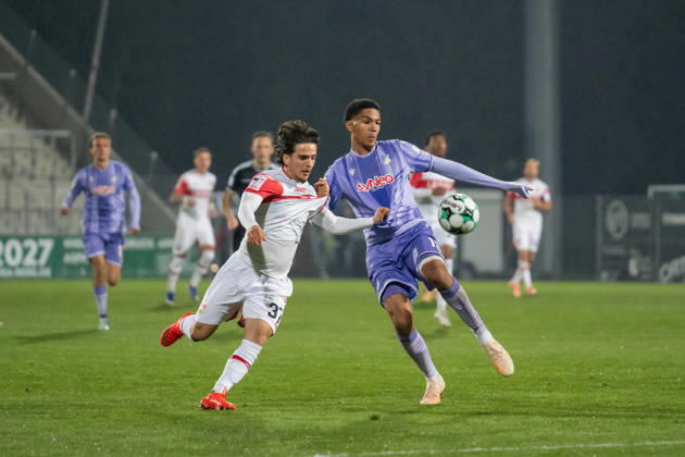 October 13, 2026, xjyhynx, Soccer 3rd Division, VfB Stuttgart U23 vs. TSG Hoffenheim II, from left: Veit Stange 31, VfB Stuttgart II in a tackle with Tristan Spranger 13, TSG Hoffenheim II Aspach